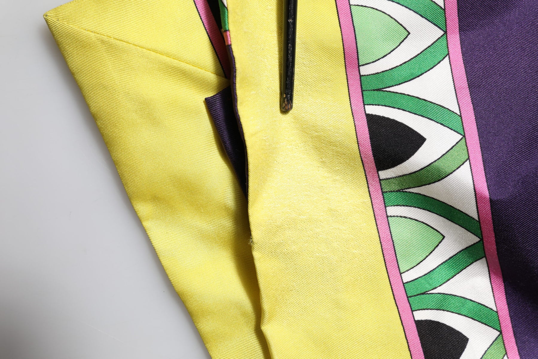 Dolce & Gabbana Blue Floral Print Silk Long Sleeves Wrap Robe | Regal Royce