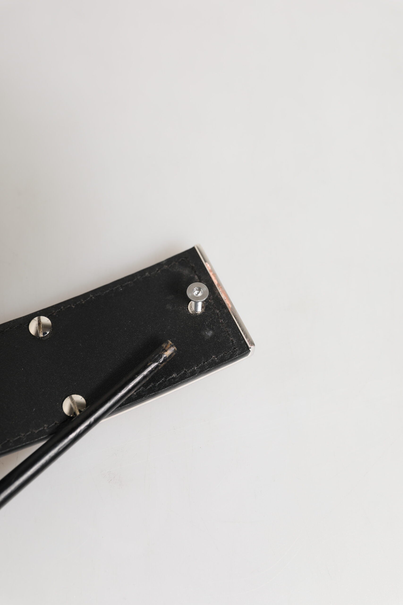 Dolce & Gabbana Black Leather Classic Metal Logo Buckle Belt | Regal Royce