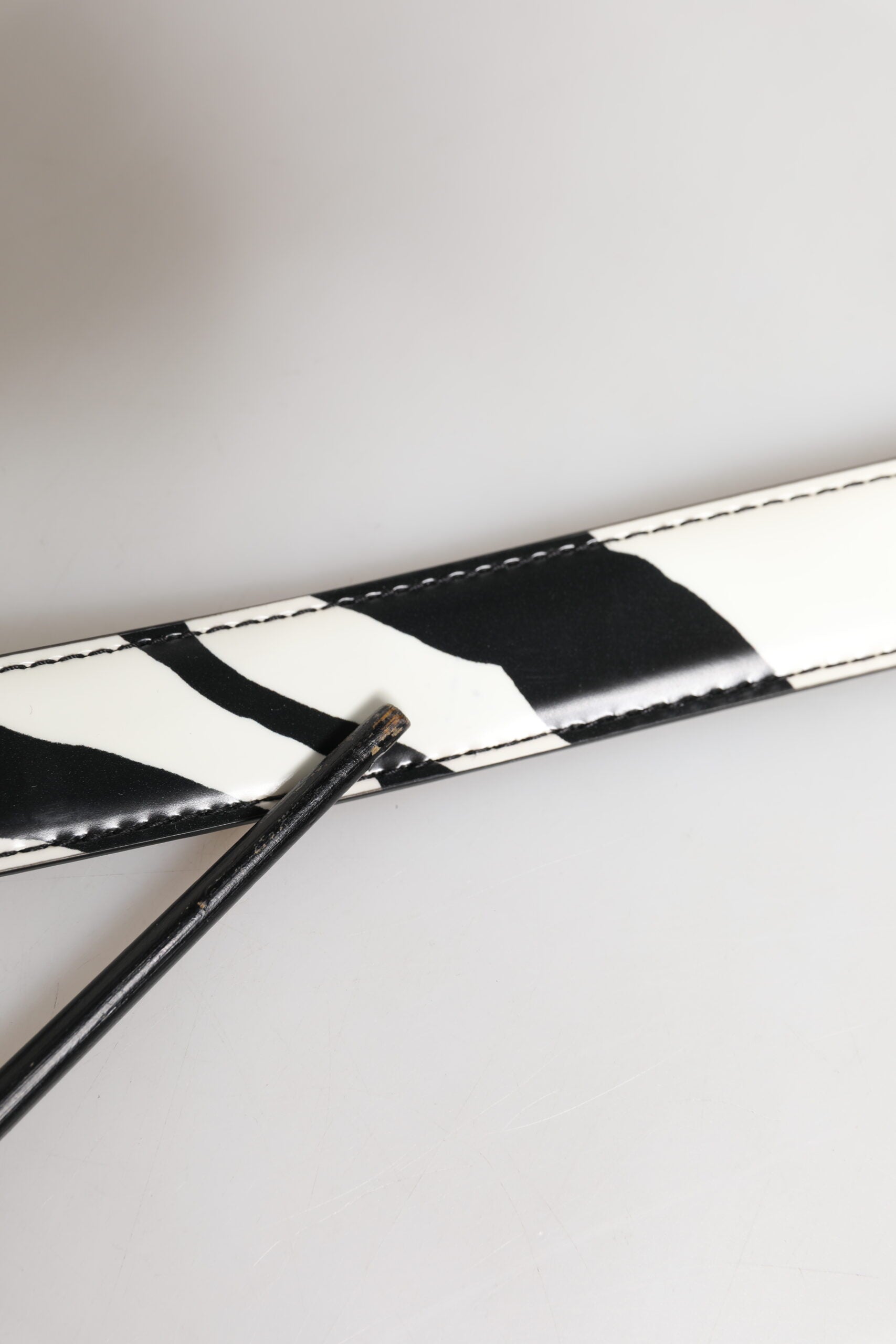 Dolce & Gabbana Black White Leather Silver Metal Buckle Belt | Regal Royce