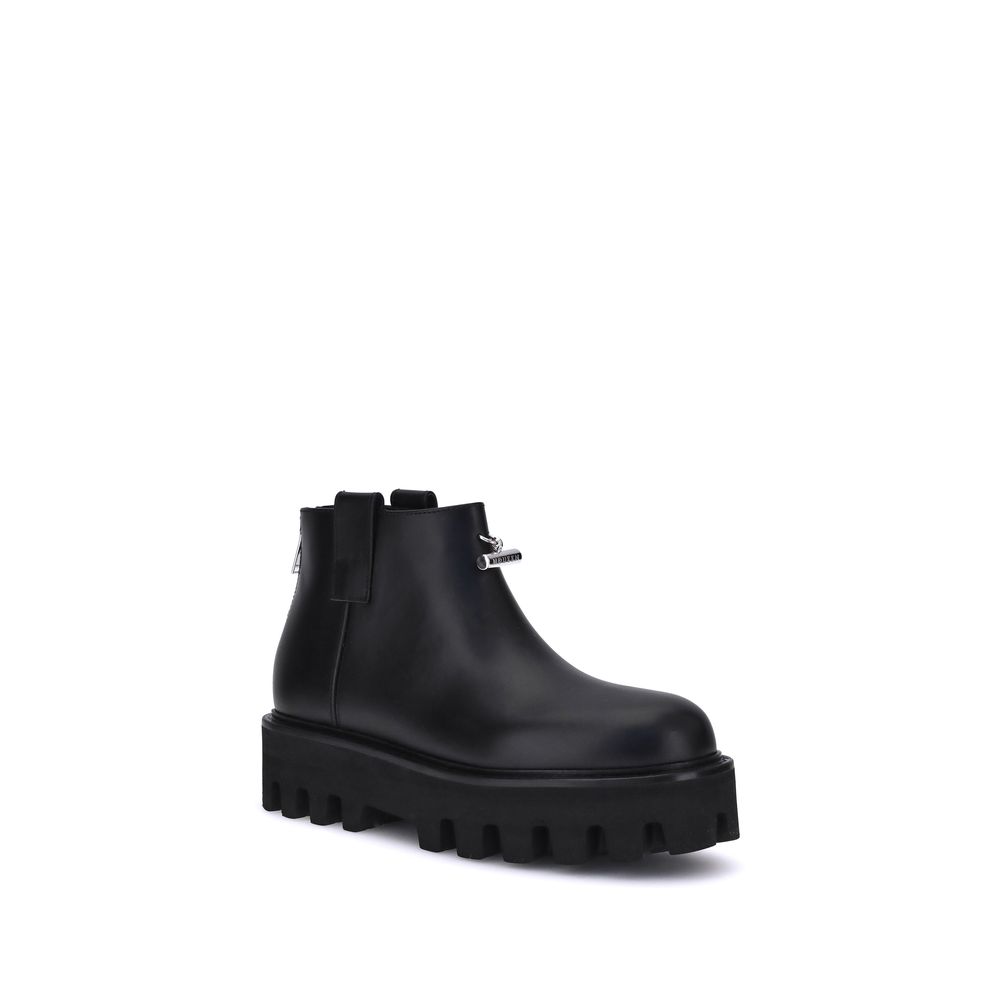 Alexander McQueen Black Calf Leather Bos Taurus Ankle Boots | Regal Royce