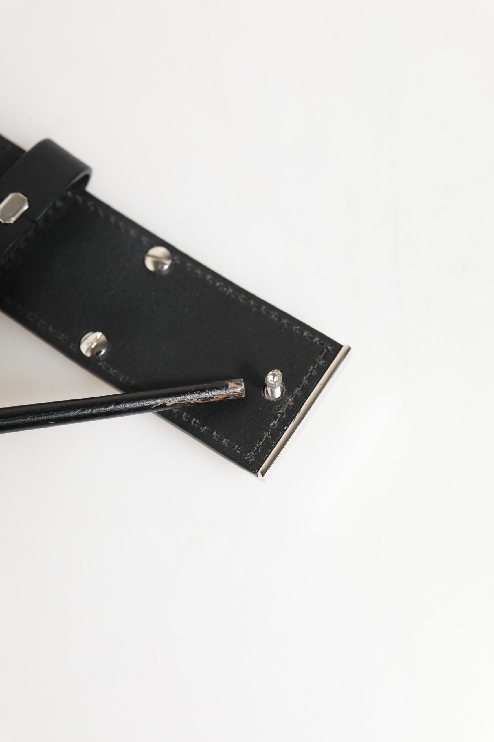 Dolce & Gabbana Black Leather Classic Metal Logo Buckle Belt | Regal Royce