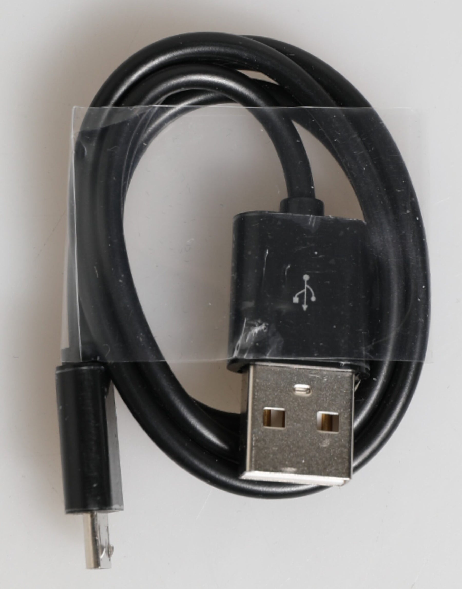 Dolce & Gabbana Black Leather Embossed Skin 3000mAh Power Bank Charger USB | Regal Royce