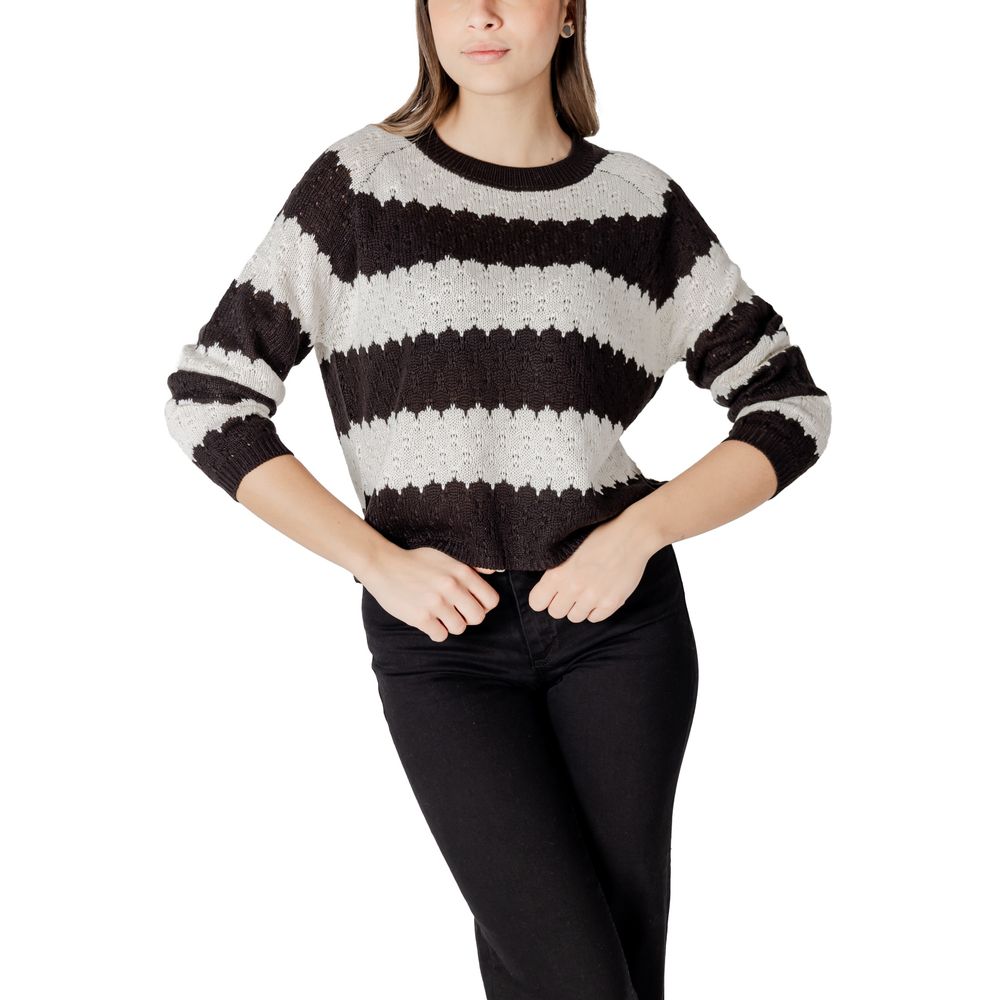 Jacqueline De Yong Black And White Marabou Sweatshirt | Regal Royce