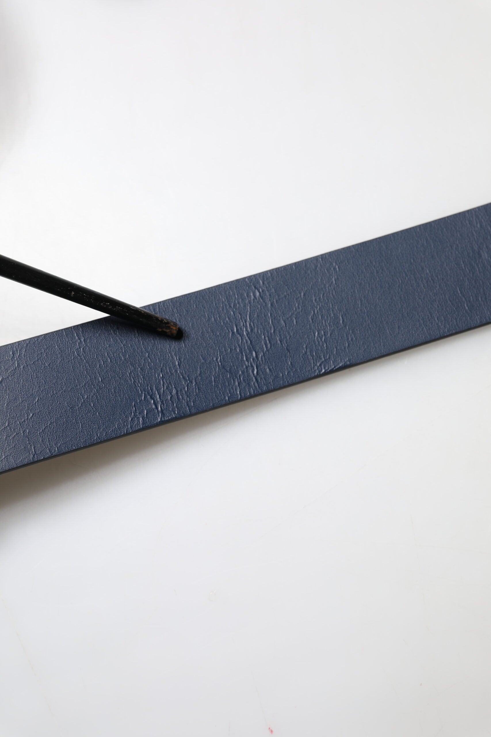 Dolce & Gabbana Blue Leather Classic Metal Logo Buckle Belt