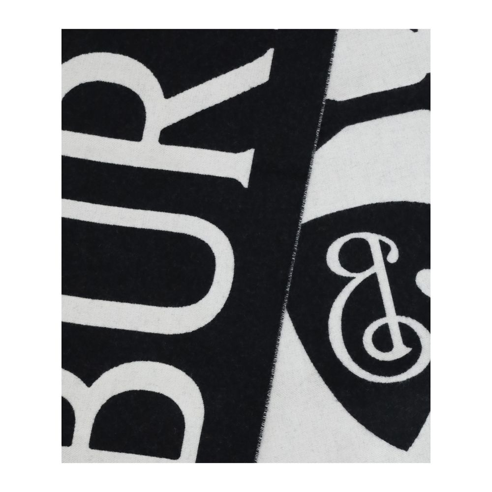 Burberry Black Wool Scarf | Regal Royce
