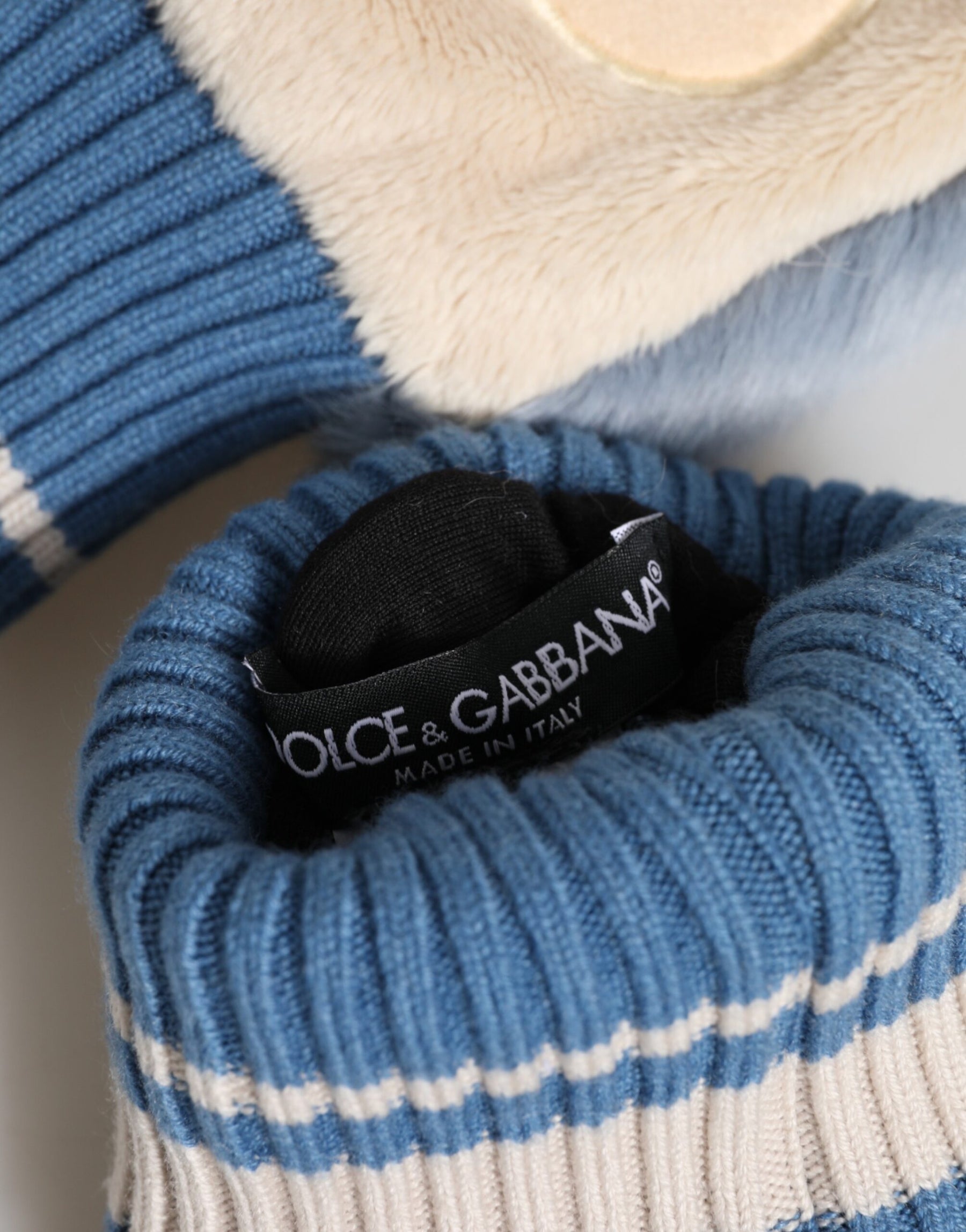 Dolce & Gabbana Blue Acrylic Knitted Fur Wrist Mitten Gloves | Regal Royce