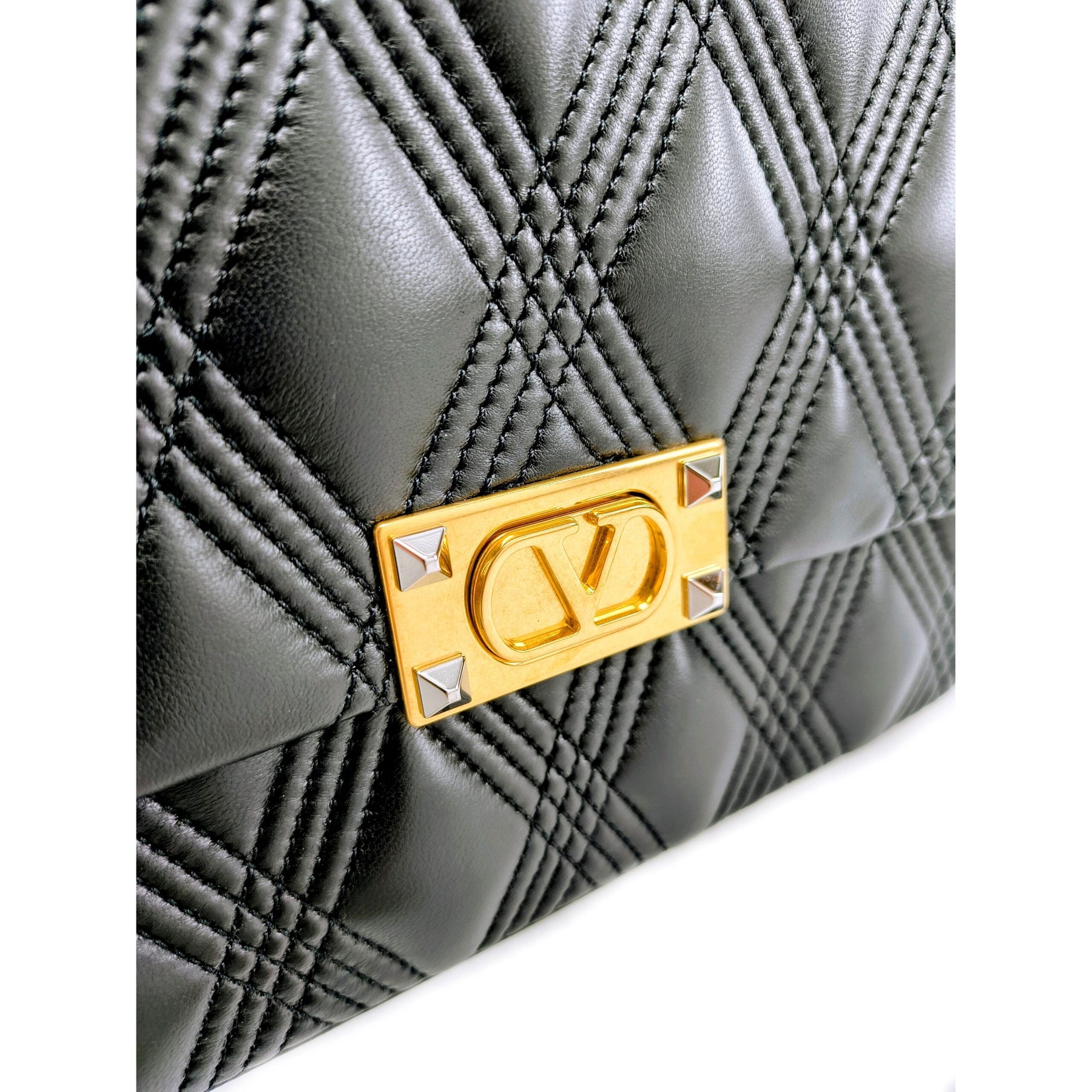 Valentino Garavani Black Leather Shoulder Bag | Regal Royce