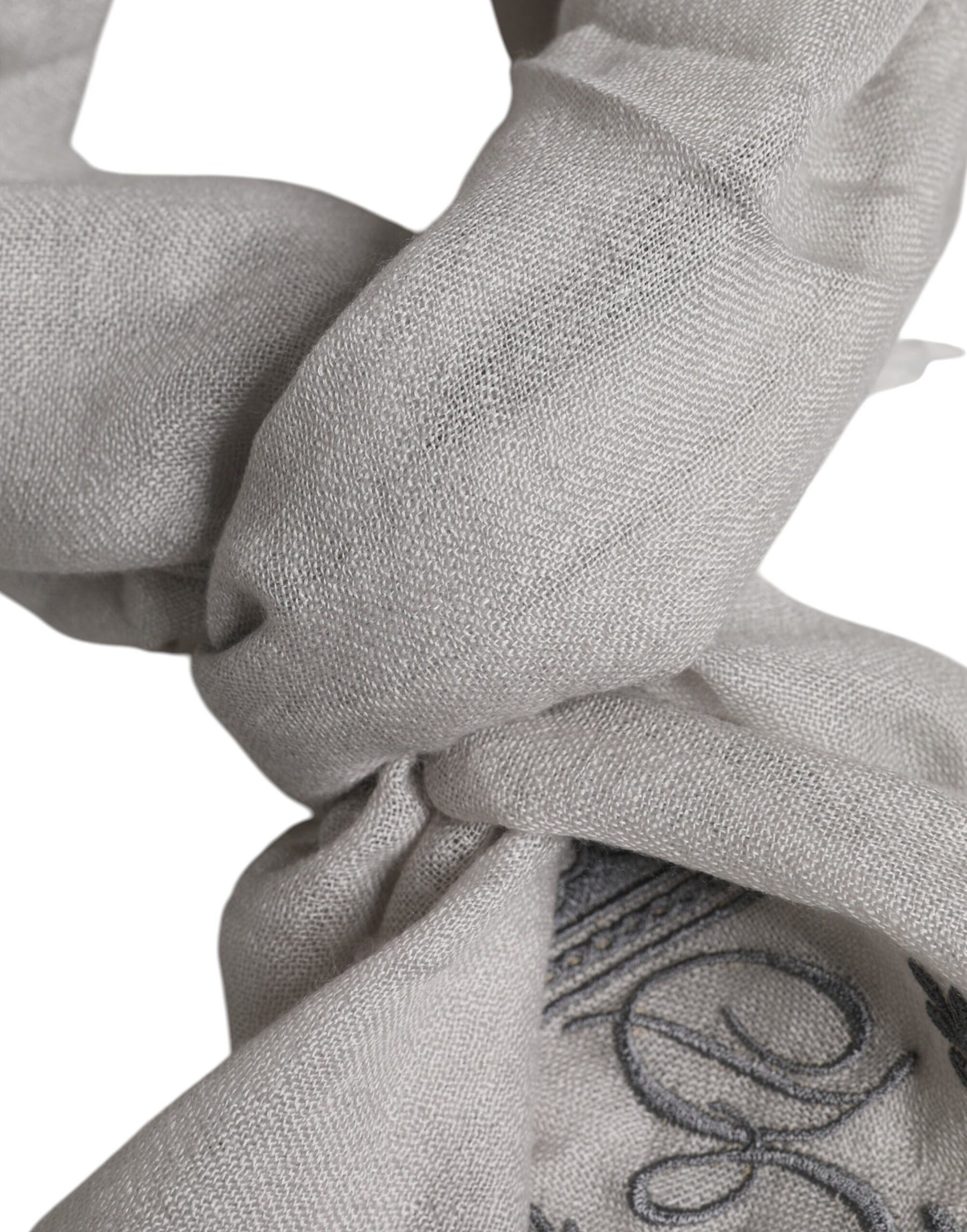 Dolce & Gabbana Gray Cashmere Knit Fringes Neck Foulard 67cm x200cm Foulard Scarf | Regal Royce