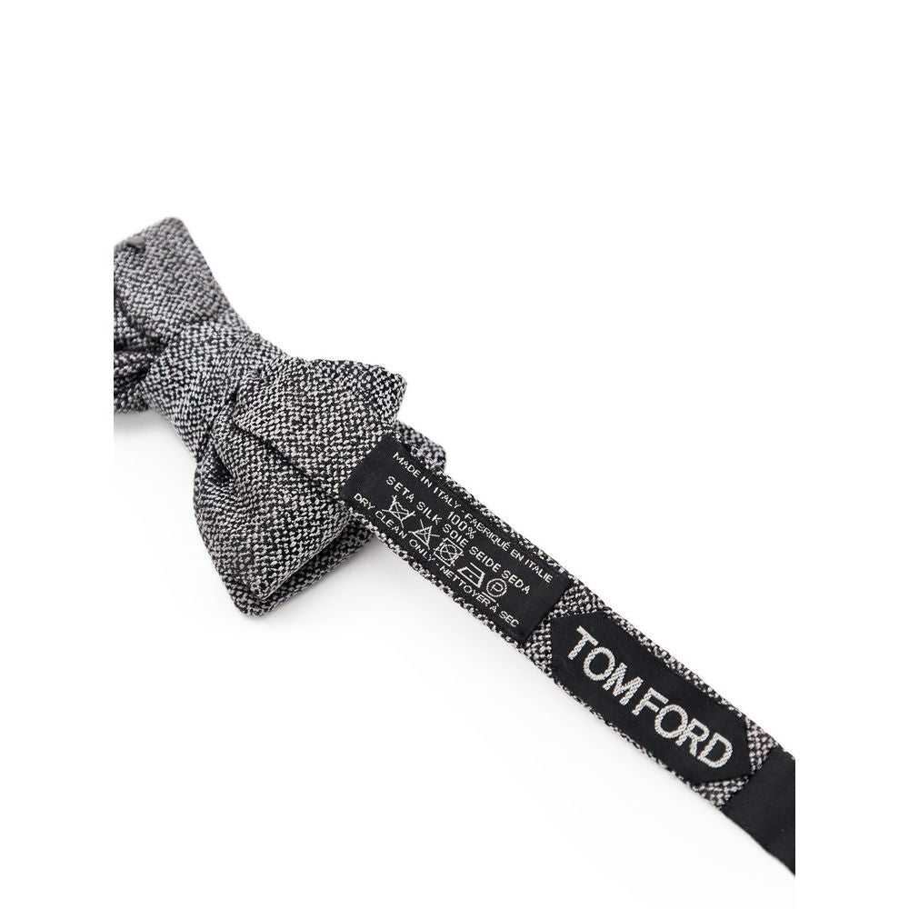 Tom Ford Gray Silk Bowtie | Regal Royce