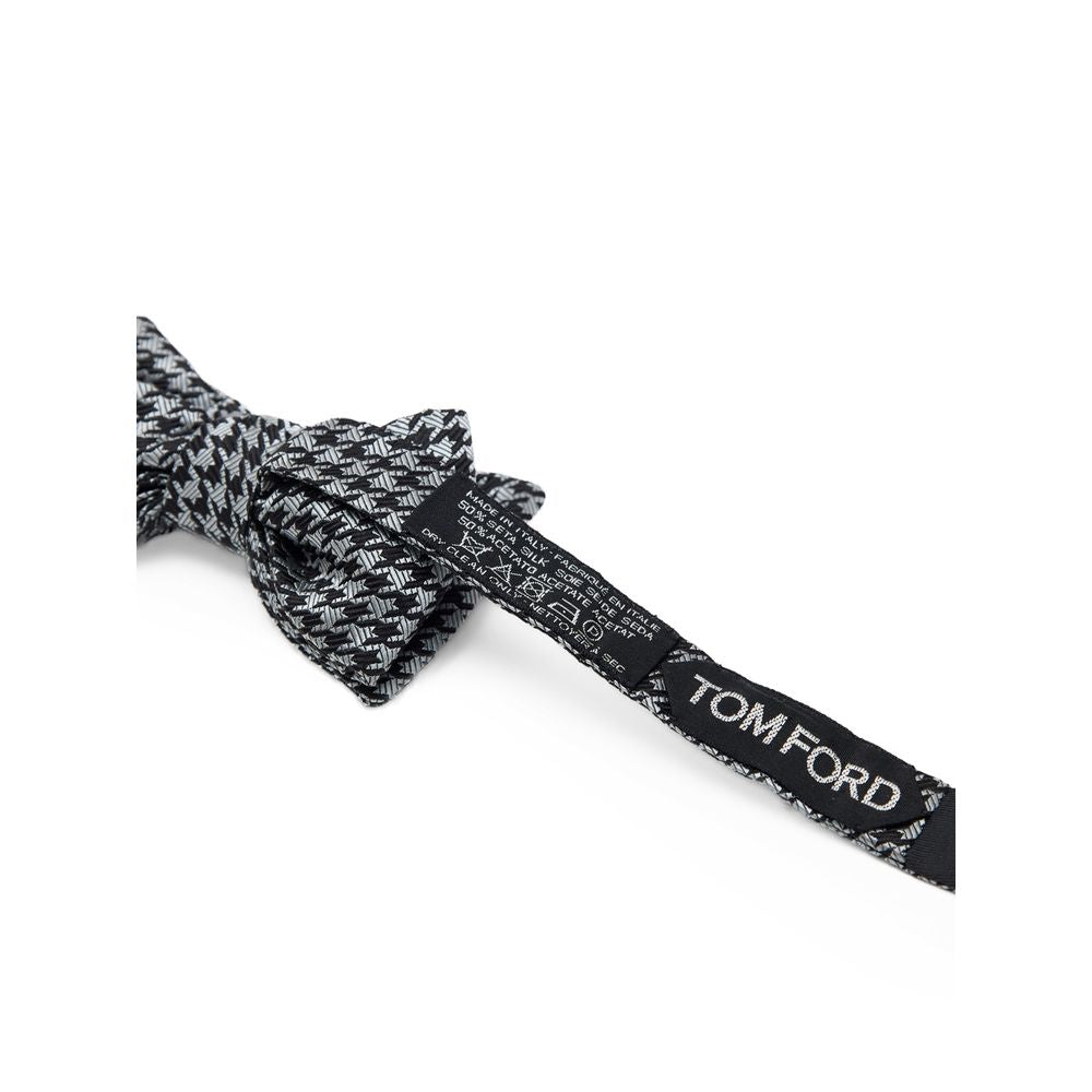 Tom Ford Gray Silk Bowtie | Regal Royce