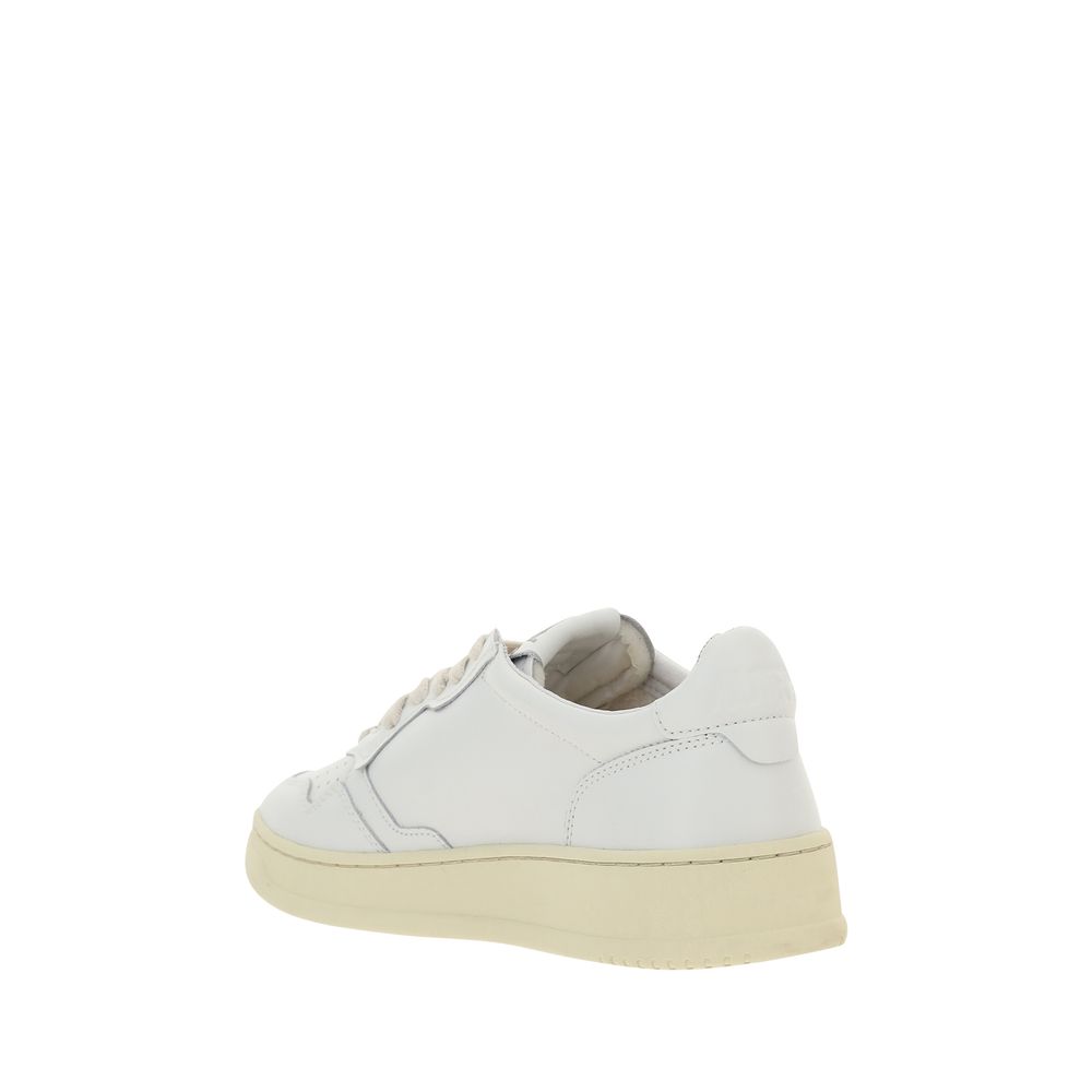 Autry White Calf Leather Bos Taurus Low Top Sneakers