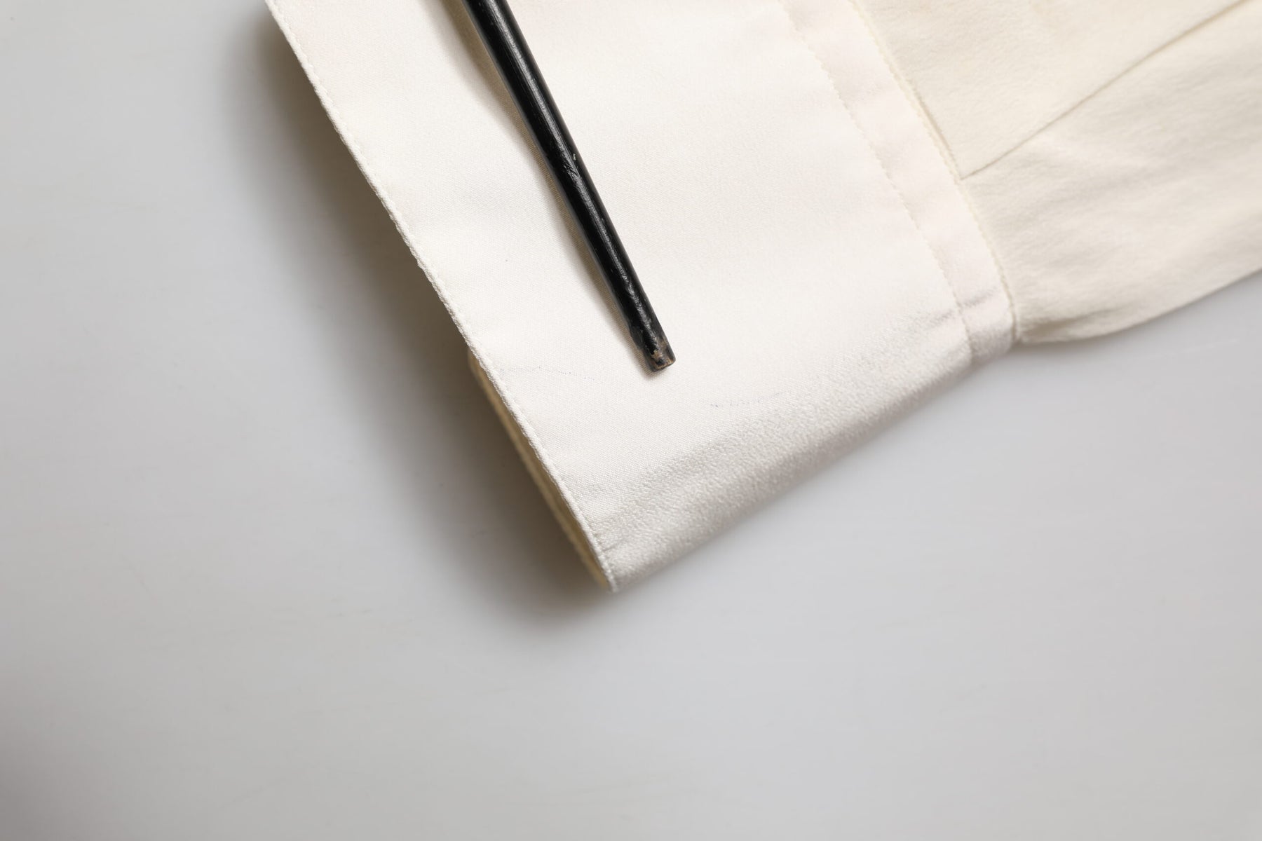 Dolce & Gabbana Off White Silk Men GOLD Dress Formal Shirt | Regal Royce