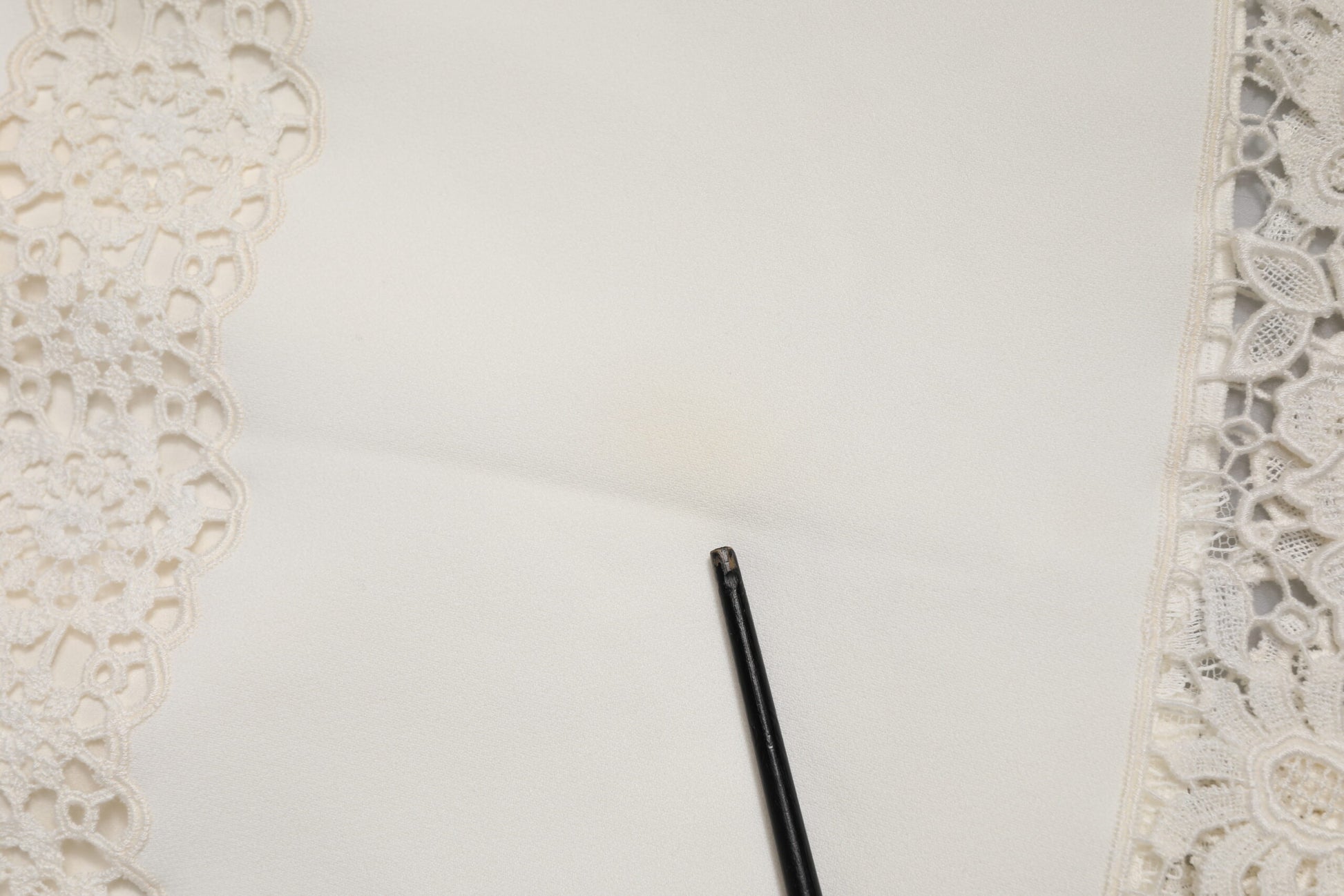 Dolce & Gabbana White Floral Lace High Waist Pencil Cut  Skirt | Regal Royce