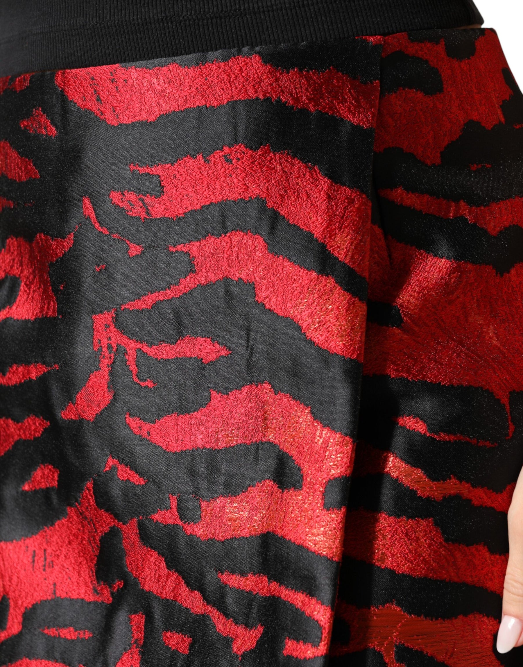 Dolce & Gabbana Black Red Jacquard High Waist Mini Skirt | Regal Royce