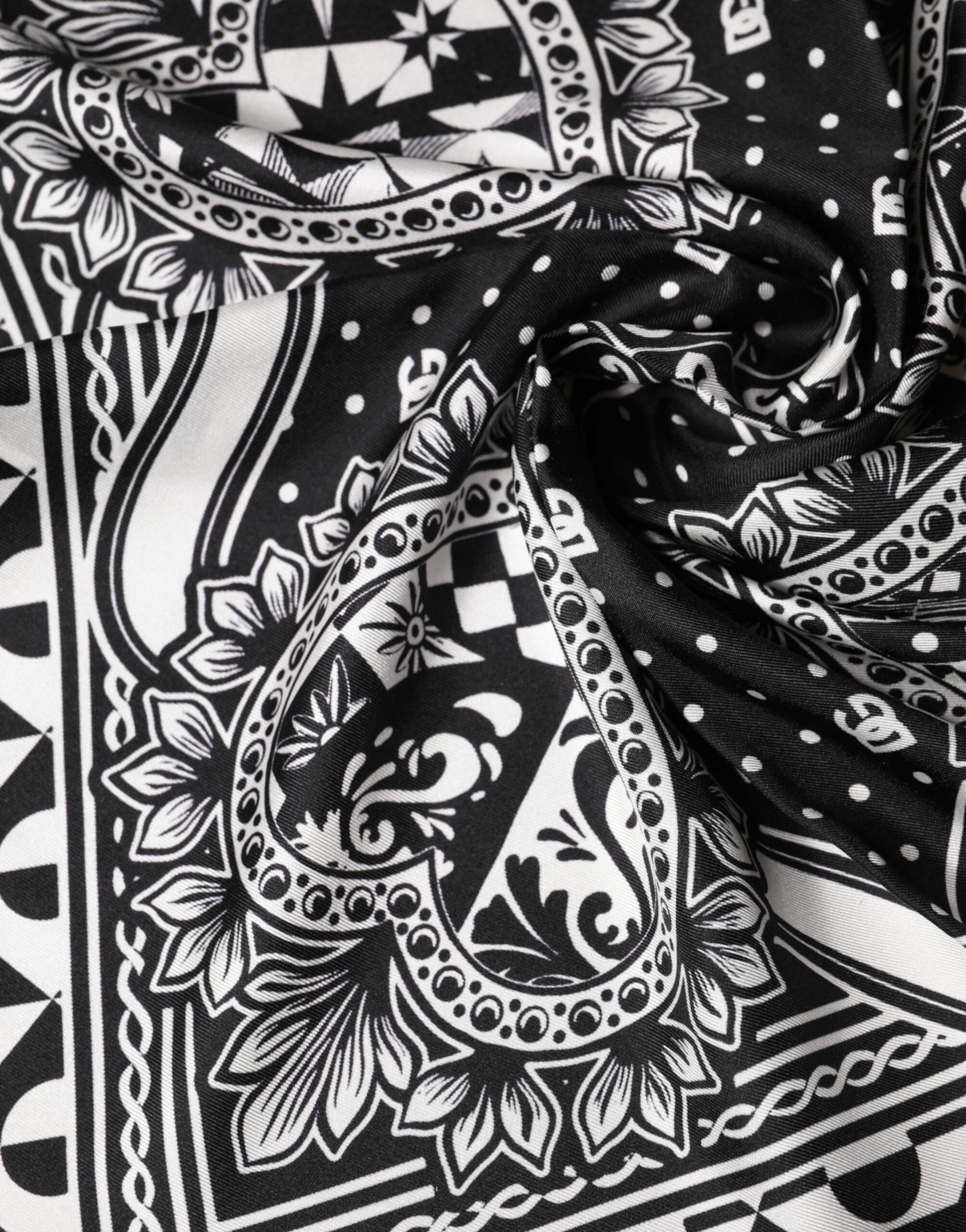 Dolce & Gabbana Black Bandana Print Silk Neck Foulard Scarf | Regal Royce