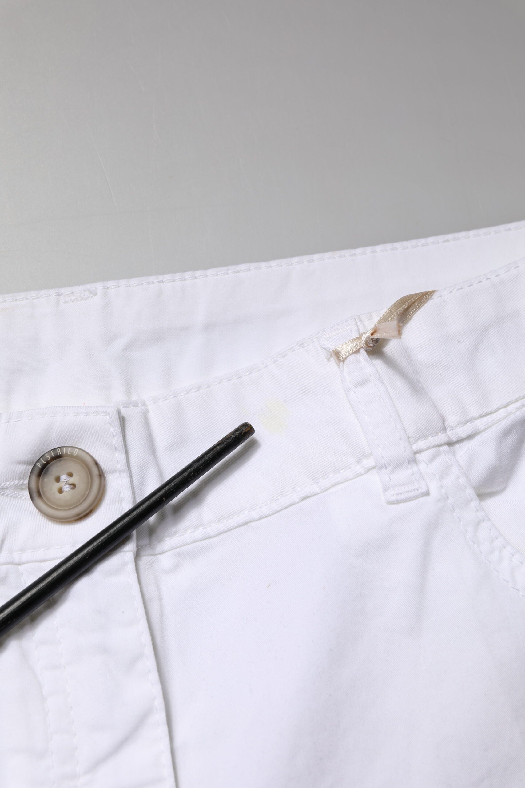 Peserico White Cotton Skinny Mid Waist Chino Trouser Pants | Regal Royce